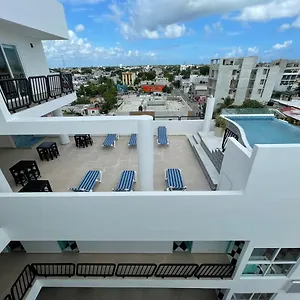 Hotel Winday A 4 Calles De La 5A Avenida Плая-дель-Кармен
